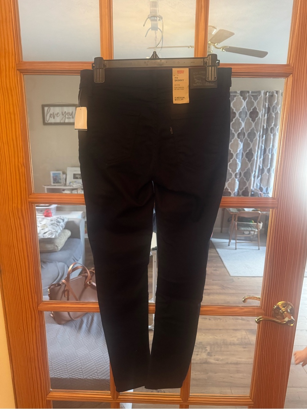 Womens brand new black Levi’s 711 skinny jeans